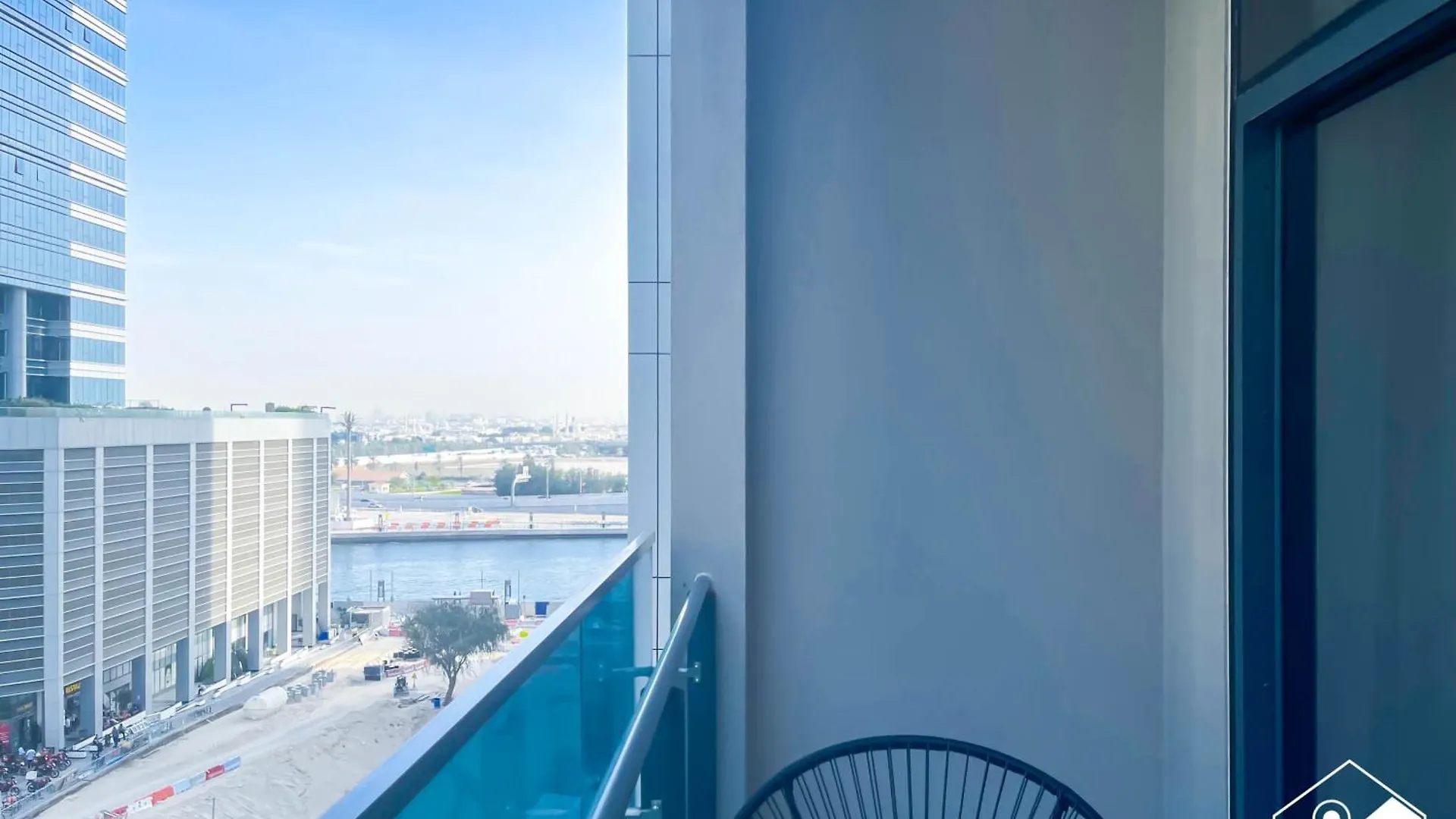 Luxury 2Br In Merano Tower Panoramic City Views Dubai Apartment